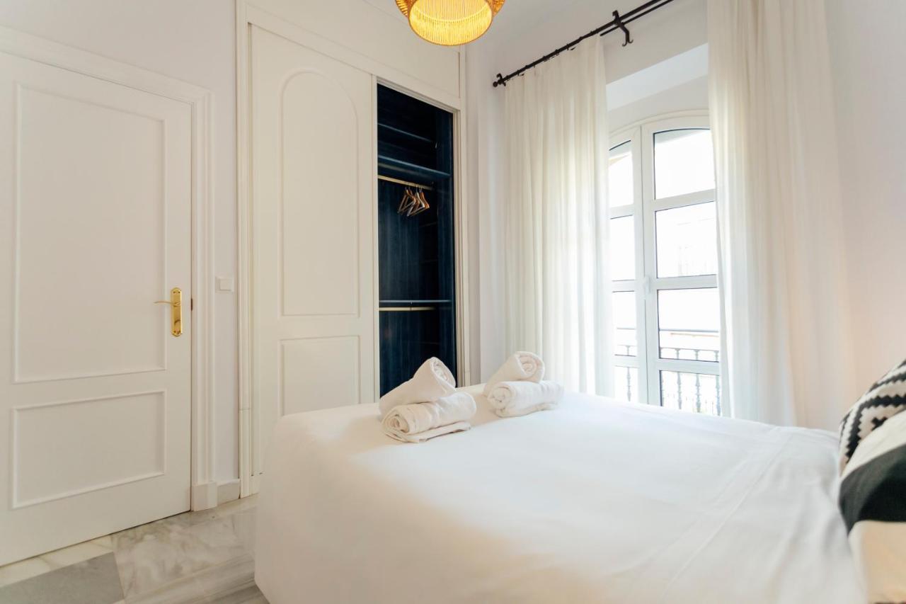Alohamundi Almansa II Apartment Seville Exterior photo