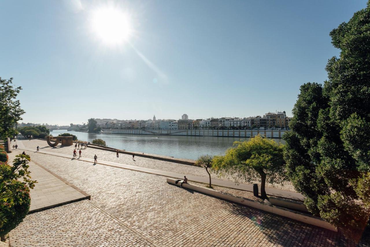 Alohamundi Almansa II Apartment Seville Exterior photo